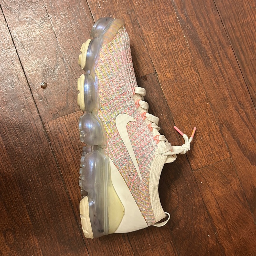 pink Nike vapor max!!!! basically new!!! Size 10!!!